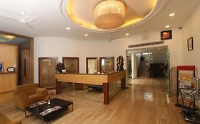 Hotel Phoenix Pune 3*